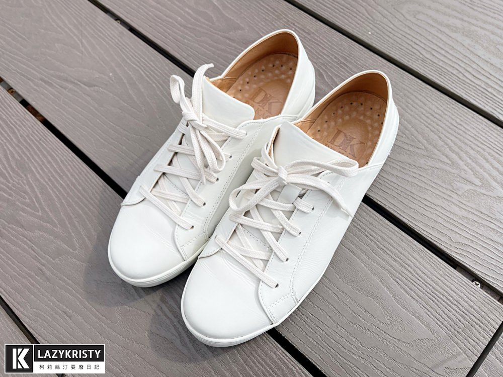 【最好穿小白鞋推薦】像走在雲上面?!百搭好穿還能讓雙腳活過來的DK呼吸空氣鞋 - 第3張圖 【最好穿小白鞋推薦】像走在雲上面?!百搭好穿還能讓雙腳活過來的DK呼吸空氣鞋