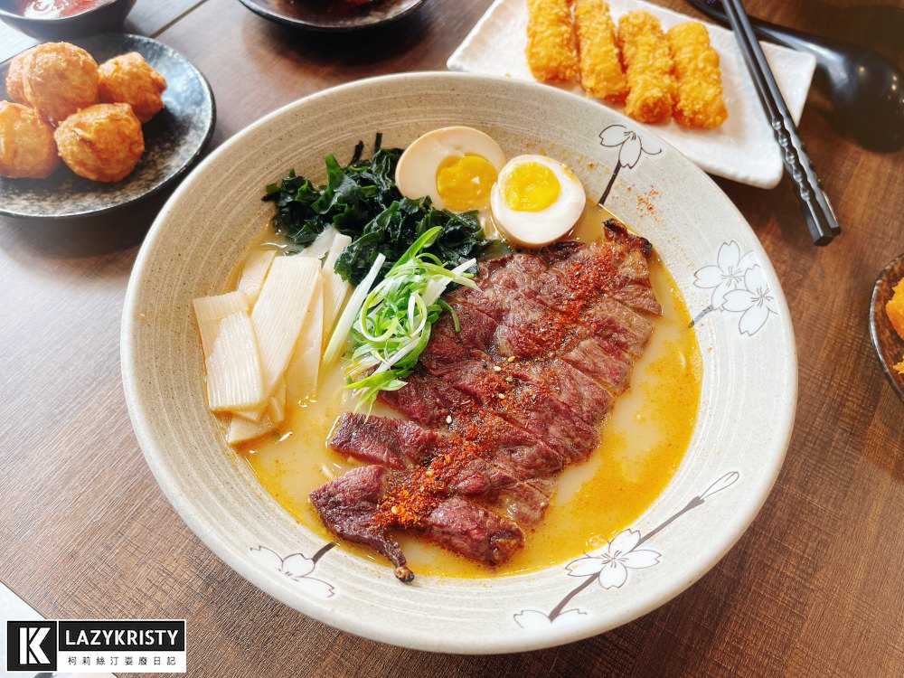 【台中好吃拉麵推薦】CP值爆表的浮誇系戰神拉麵！大里美食之光～兆曜拉麵丼飯新品分享