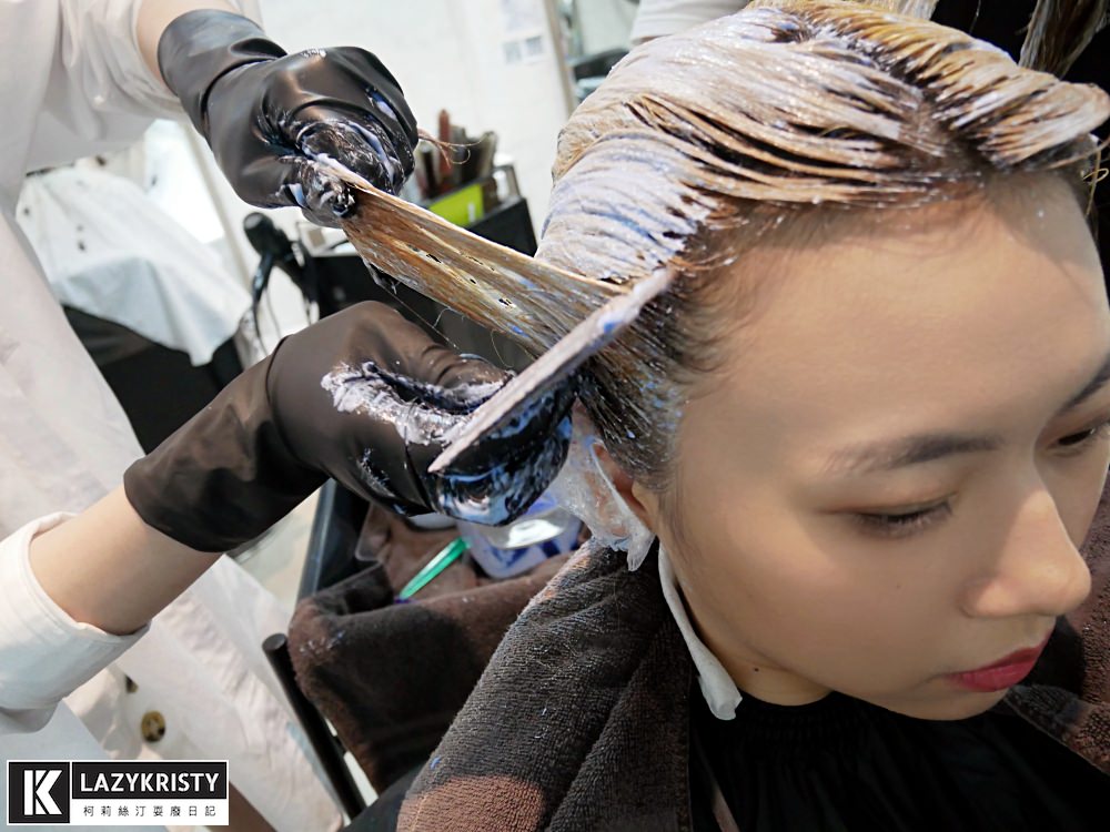 【玫瑰粉金色染髮推薦】不分長短燙染1499!板橋AZONE髮廊打造超仙韓系髮色 - 第11張圖 【玫瑰粉金色染髮推薦】不分長短燙染1499!板橋AZONE髮廊打造超仙韓系髮色