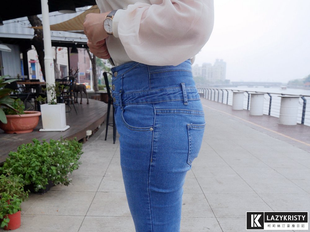 【平價顯瘦牛仔褲】大屁股肉肉女怎麼穿？視覺效果瘦3kg的牛仔神褲（內附優惠碼）