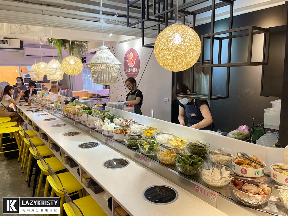 【台中平價火鍋推薦】大食怪天堂！199起就能迴轉台吃到飽的花漾轉轉鍋