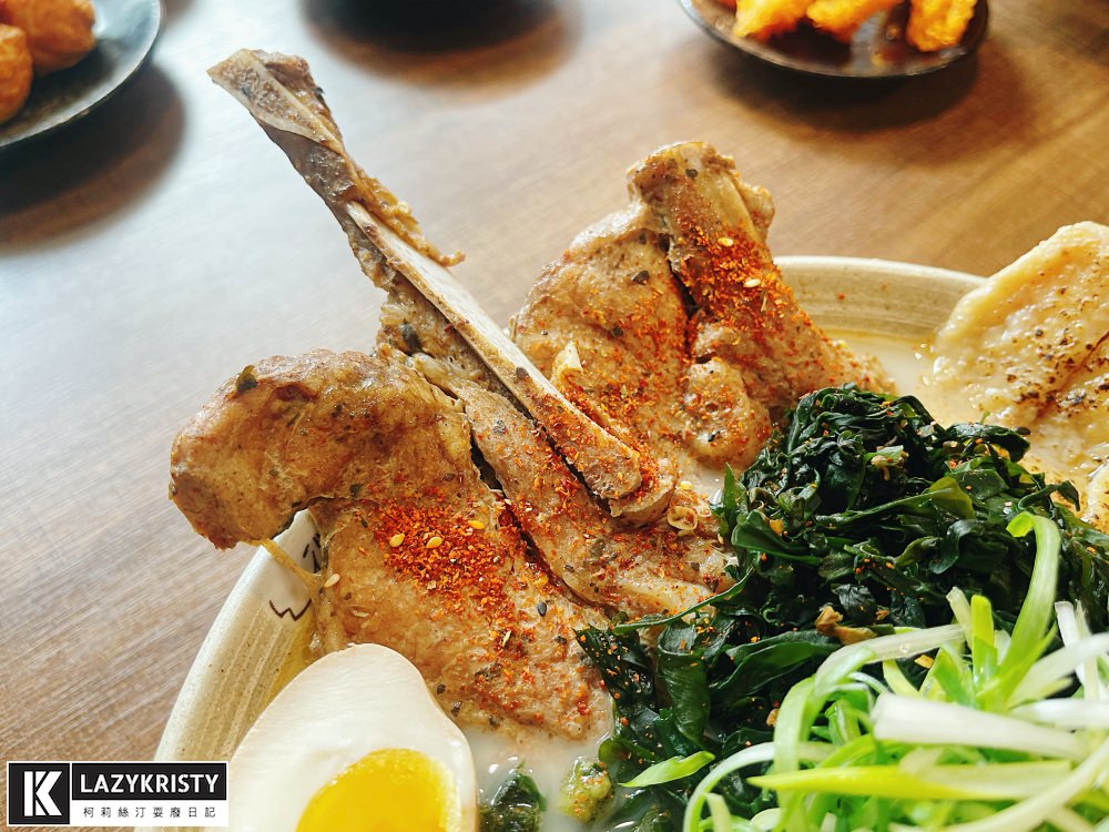 【台中好吃拉麵推薦】CP值爆表的浮誇系戰神拉麵！大里美食之光～兆曜拉麵丼飯新品分享