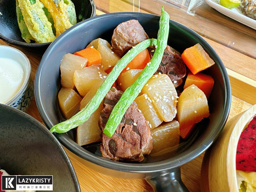 【高雄美食餐廳推薦】超乎想像精緻好吃的百元套餐！高雄鼓山Hello無菜單日式創意料理