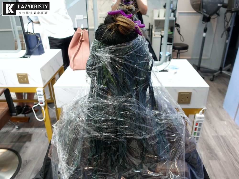 【板橋CP值最高髮廊】女生日本染劑染髮含洗剪只要1500元~府中染髮推薦 / AZONE髮廊寶貝店特殊色裙擺染 - 第13張圖 【板橋CP值最高髮廊】女生日本染劑染髮含洗剪只要1500元~府中染髮推薦 / AZONE髮廊寶貝店特殊色裙擺染