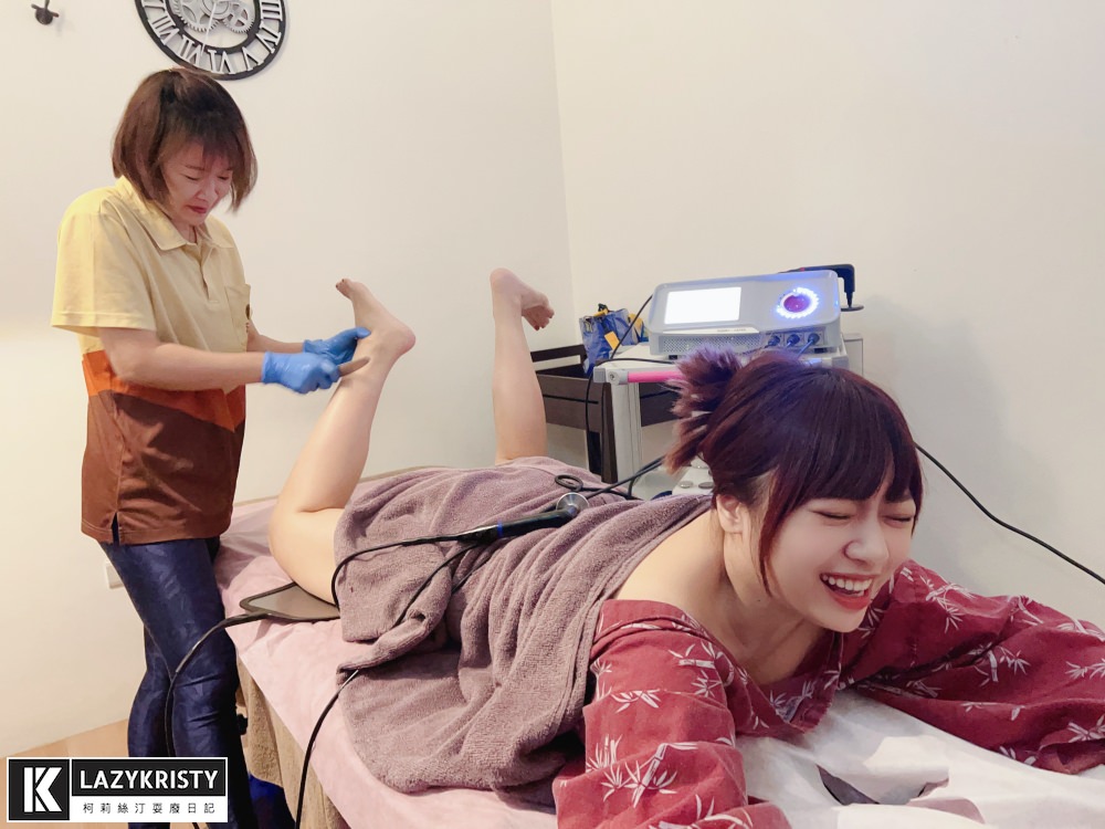 【INDIBA+筋膜刀運動按摩推薦】嘉義第一台肌肉保養神器！躺著就能跟緊繃說掰掰還能修修臉？ （嘉義足步足體養生館）