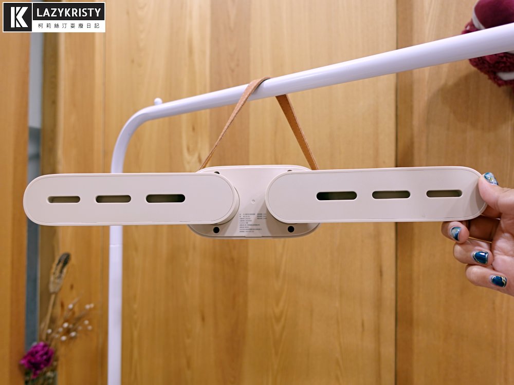 【雨天不怕衣服晾不乾】烘衣烘鞋殺菌除臭還能定時！三種模式的便攜式烘乾機開箱推薦 （decopop輕巧負離子多功能烘乾機）