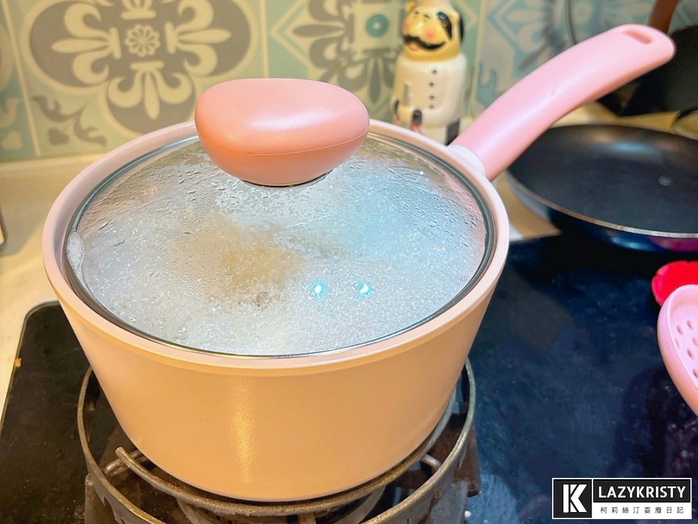 【美到想搬進廚房】NEOFLAM韓國鍋具x粉色系Sherbet蜜桃雪酪 ｜電磁爐也能用的陶瓷鍋具推薦