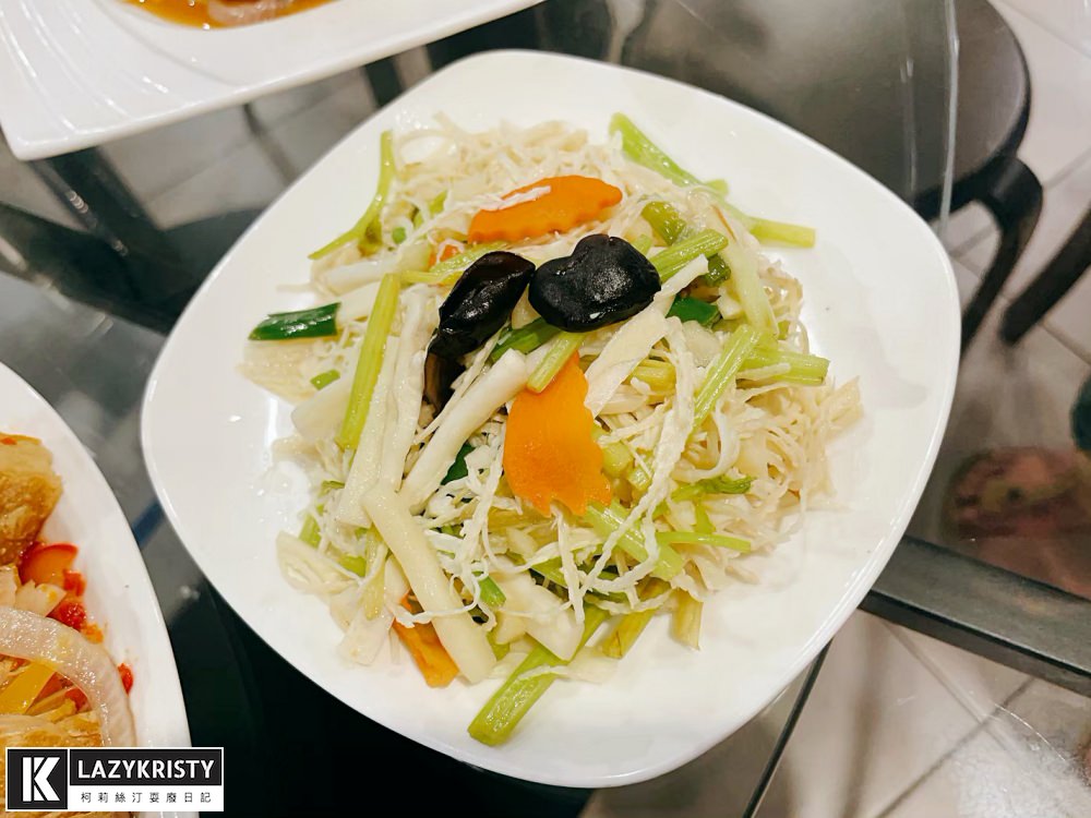 【嘉義合菜餐廳推薦】嘉義特色澎湃山產美食！多人聚餐必吃的蔡大頭甕烤雞（內含菜單價位與菜色分享）