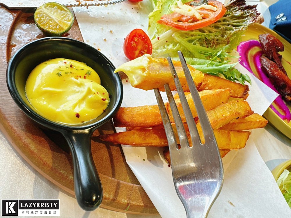 【台中火車站餐廳推薦】Bebo美式餐廳限時主餐買一送一！好吃還能享受大魯閣新時代10樓百萬夜景