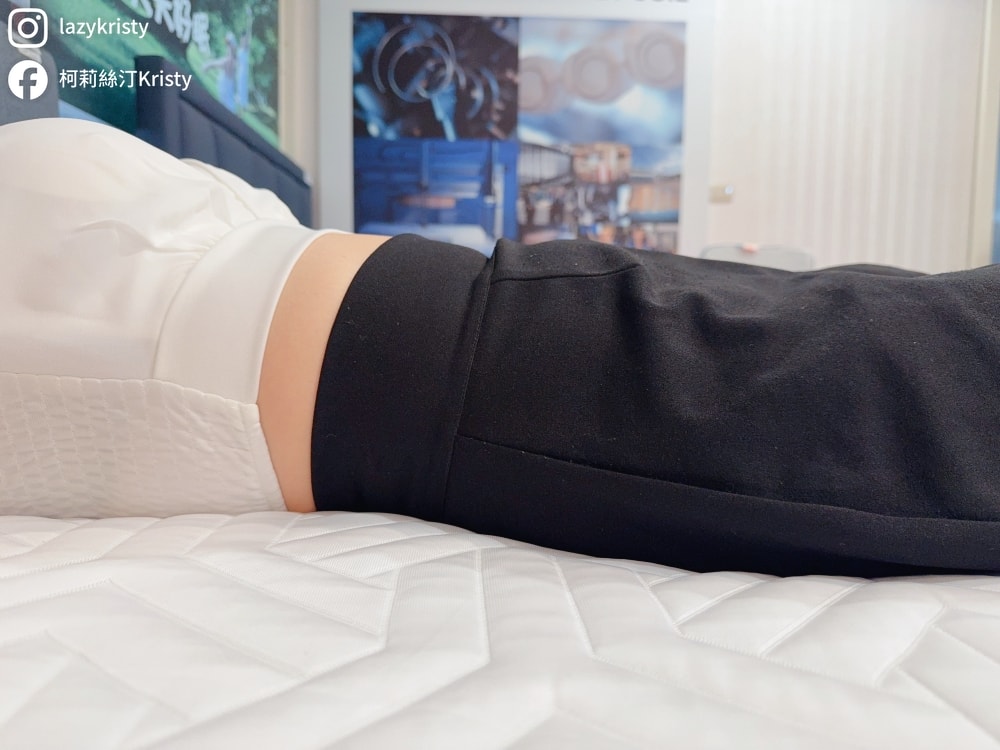 【睡不好找Fun芯】不怕燥熱的水冷記憶膠床墊!像躺在雲裡的FX-27記憶泡棉床 - 第9張圖 【睡不好找Fun芯】不怕燥熱的水冷記憶膠床墊!像躺在雲裡的FX-27記憶泡棉床